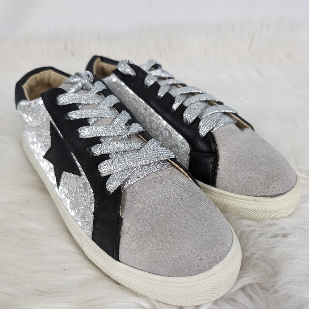 Camel Toes NWOT suede leather and silver leopard sneakers, women's size 6, grey